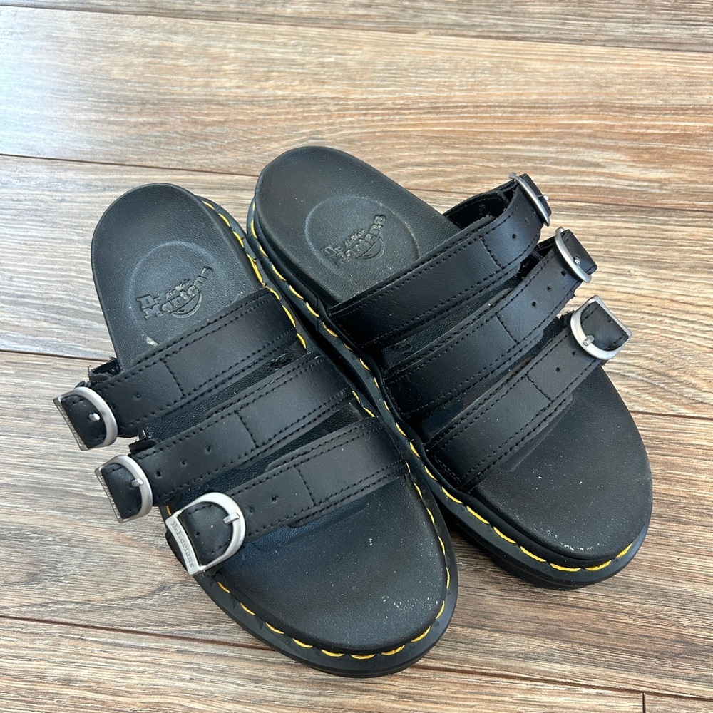 Doc Martens 3 Strap Buckle Sandals with Chunky Platform Sole size 5 - Picture 3 of 7